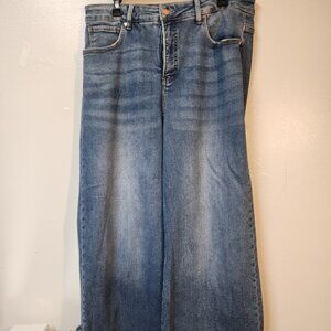Risen medium wash cuffed jeans 1XL NWOT 5 pocket raw hem